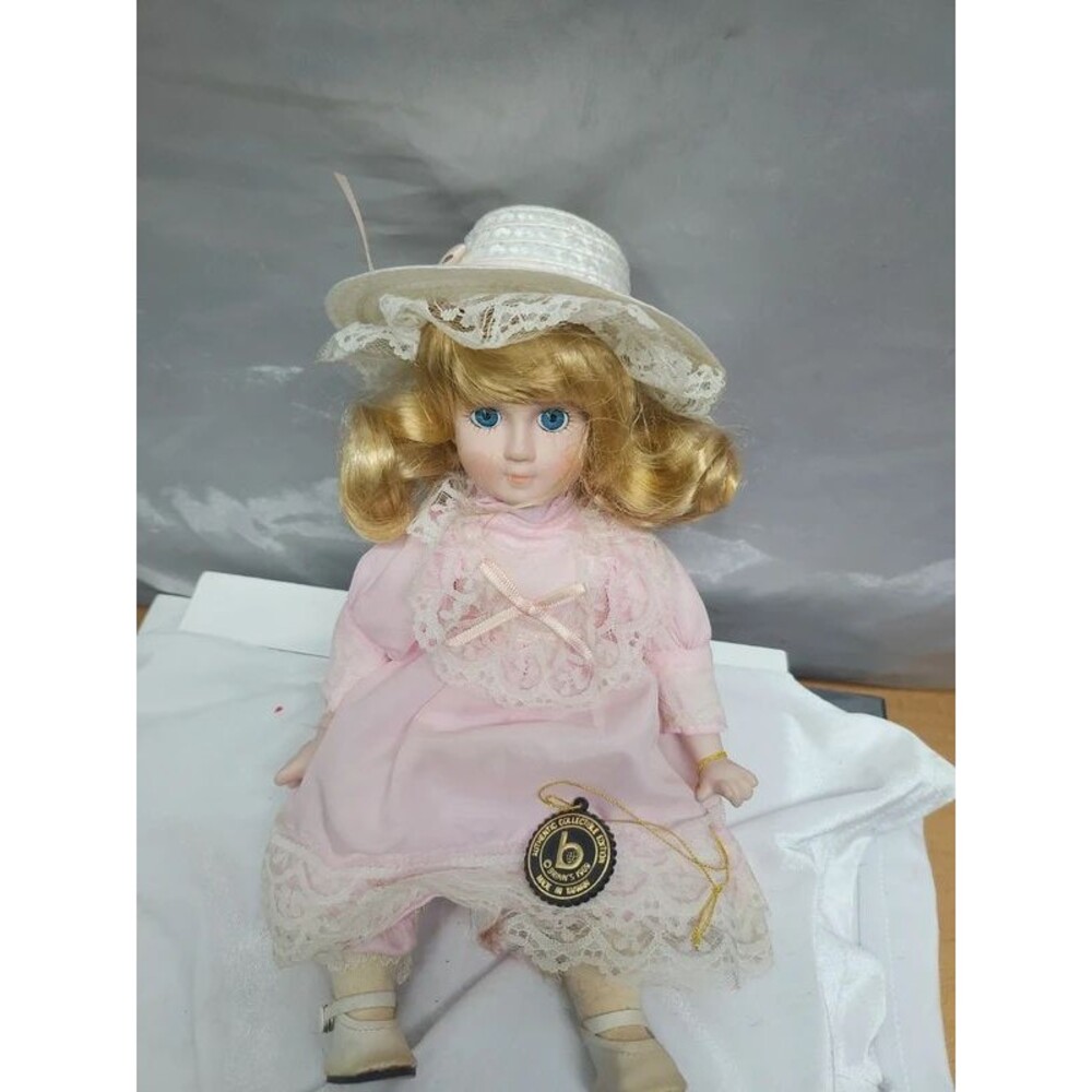 collectors doll dressed in pink from Brinn, 1988